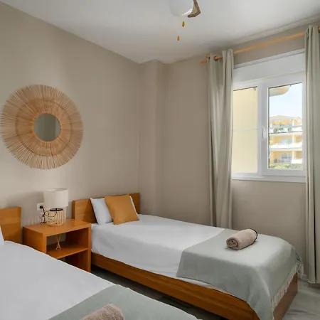 Lejlighed Mediterranean With Seaview, 365-day Open Pool And Walking Distance To The